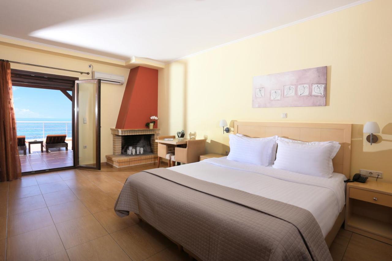 Faros Luxury Suites Маратополис Экстерьер фото