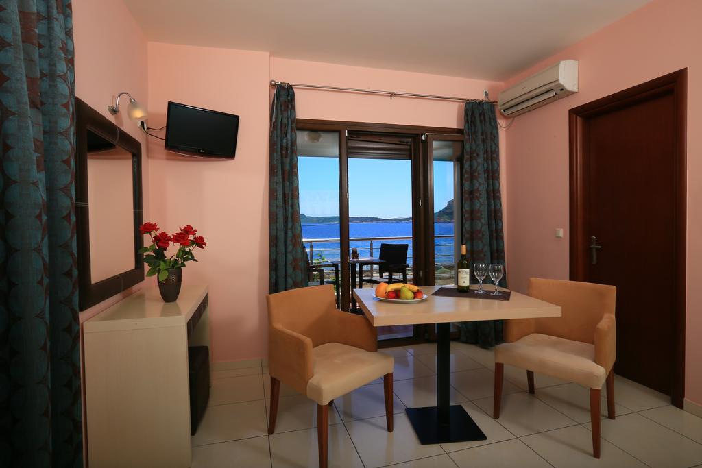 Faros Luxury Suites Маратополис Экстерьер фото