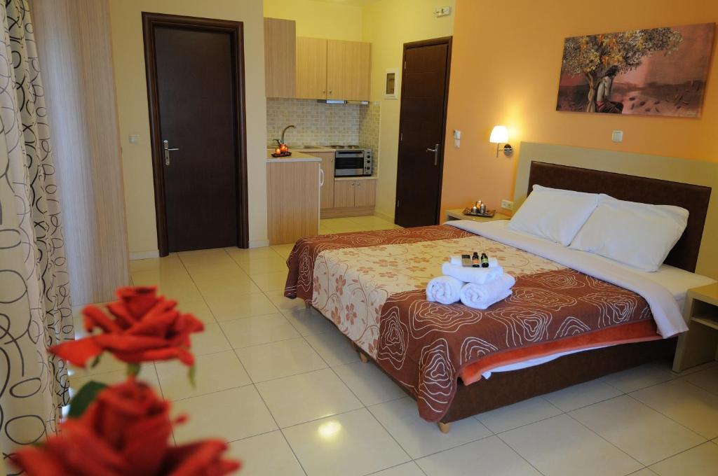 Faros Luxury Suites Маратополис Номер фото