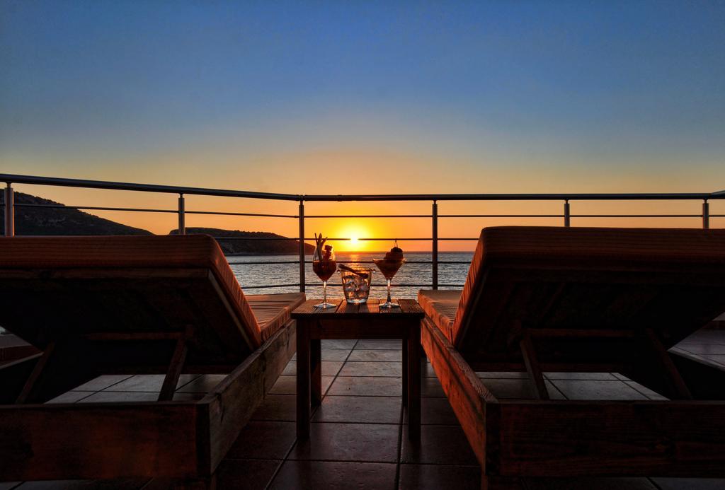 Faros Luxury Suites Маратополис Экстерьер фото